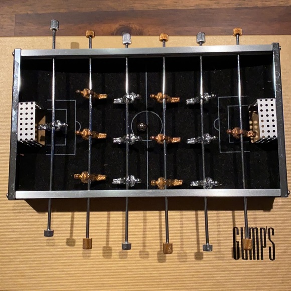 Gump’s desktop foosball set - Picture 2 of 3